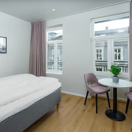 Maya - Frogner